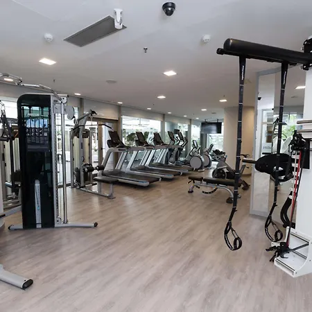 Hilton Diagonal Mar 4*