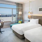 ヒルトン ディアゴナル マル 4*