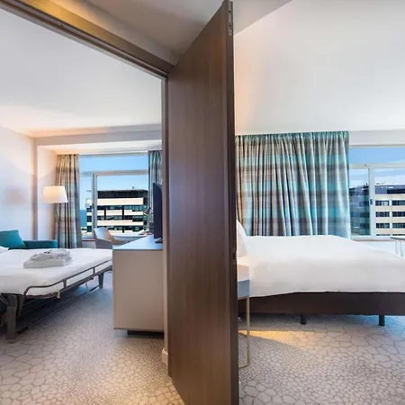 מלון Hilton Diagonal Mar 4*
