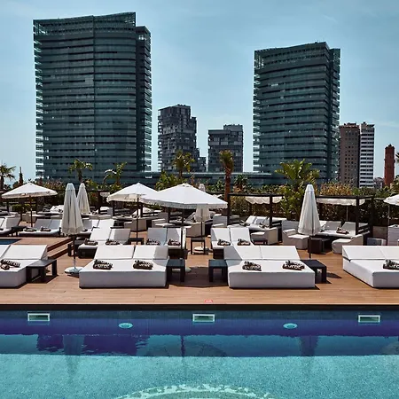 מלון Hilton Diagonal Mar 4*