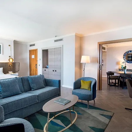 מלון Hilton Diagonal Mar 4*