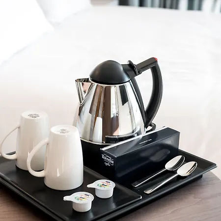 Hilton Diagonal Mar מלון 4*