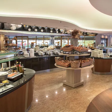 Hilton Diagonal Mar ברצלונה