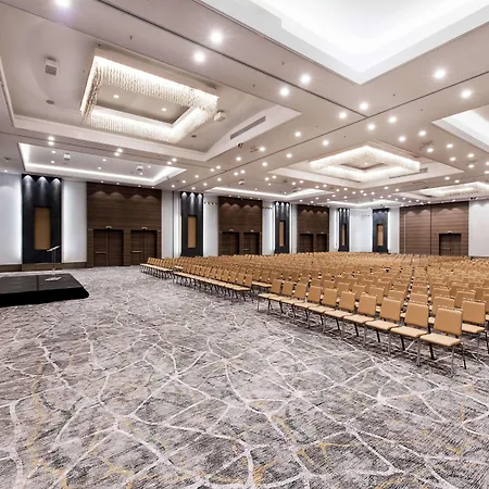 מלון Hilton Diagonal Mar ברצלונה