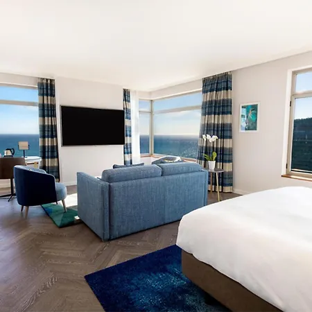 Hilton Diagonal Mar 4*