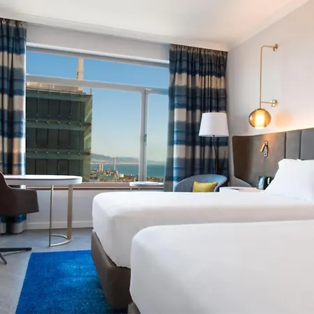 מלון Hilton Diagonal Mar