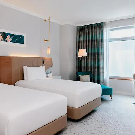 Hilton Diagonal Mar 4*