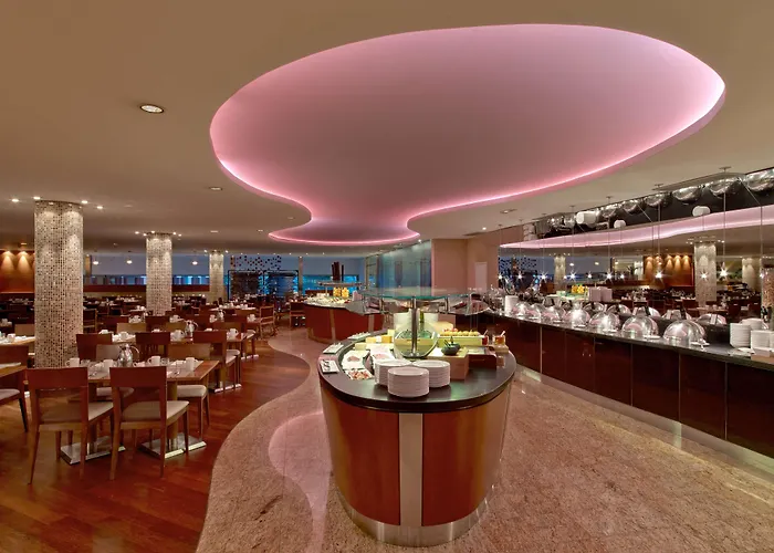 希尔顿巴塞罗那对角线三月酒店 酒店