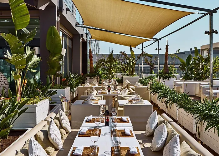 希尔顿巴塞罗那对角线三月酒店 酒店