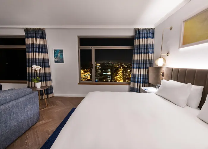 希尔顿巴塞罗那对角线三月酒店 巴塞罗那