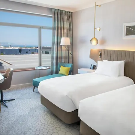 Hilton Diagonal Mar 4*