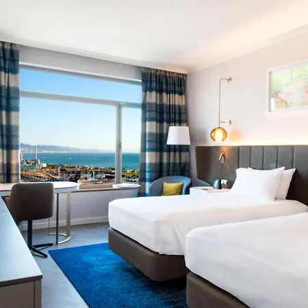 Hilton Diagonal Mar 4* Barcelona