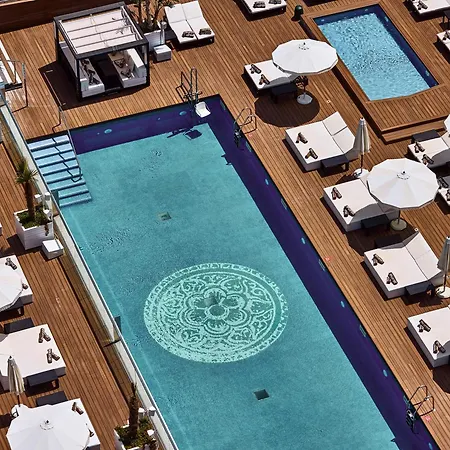 Hilton Diagonal Mar 4*